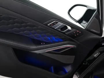 BMW X6 M Competition Sky Lounge Carbon Soft AHK TV