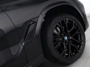 BMW X6 M Competition Sky Lounge Carbon Soft AHK TV