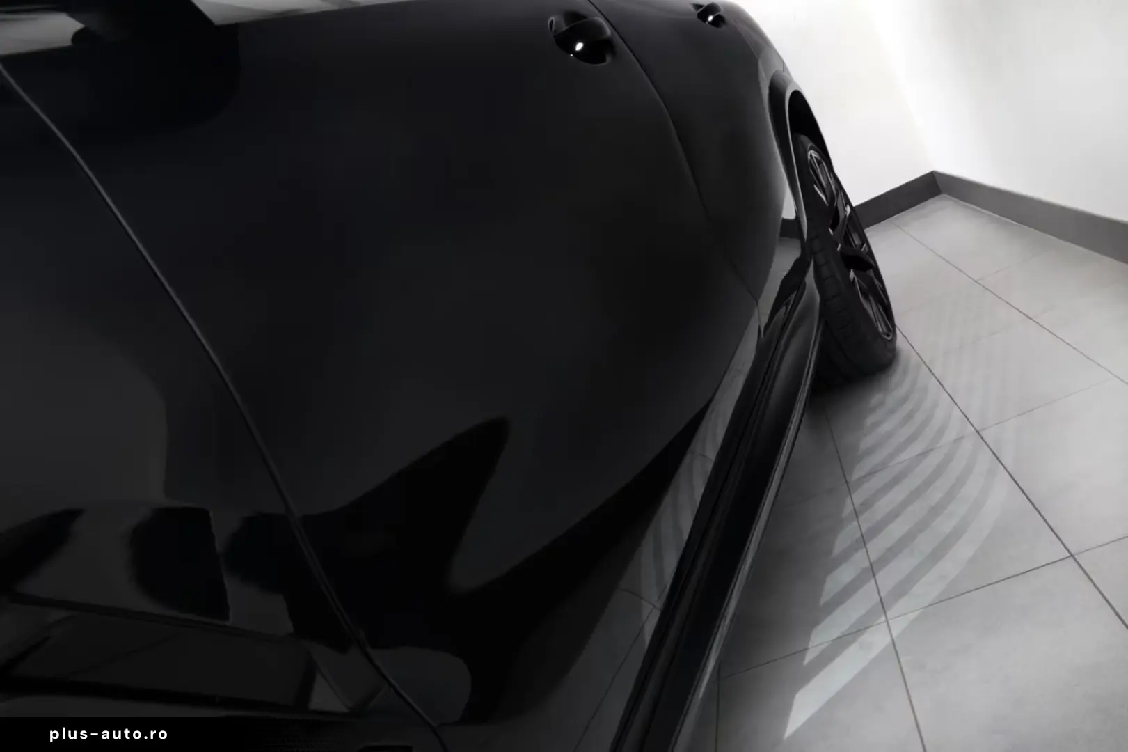 BMW X6 M Competition Sky Lounge Carbon Soft AHK TV