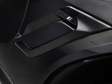 BMW X6 M Competition Sky Lounge Carbon Soft AHK TV