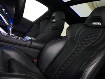BMW X6 M Competition Sky Lounge Carbon Soft AHK TV