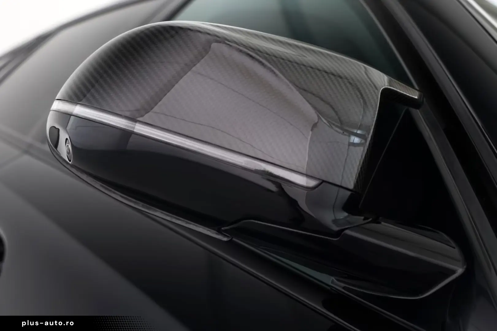 BMW X6 M Competition Sky Lounge Carbon Soft AHK TV
