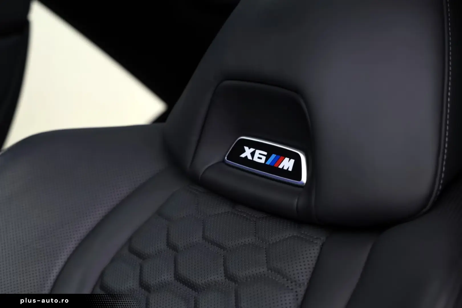 BMW X6 M Competition Sky Lounge Carbon Soft AHK TV