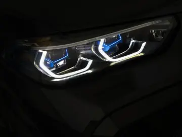 BMW X6 M Competition Sky Lounge Carbon Soft AHK TV