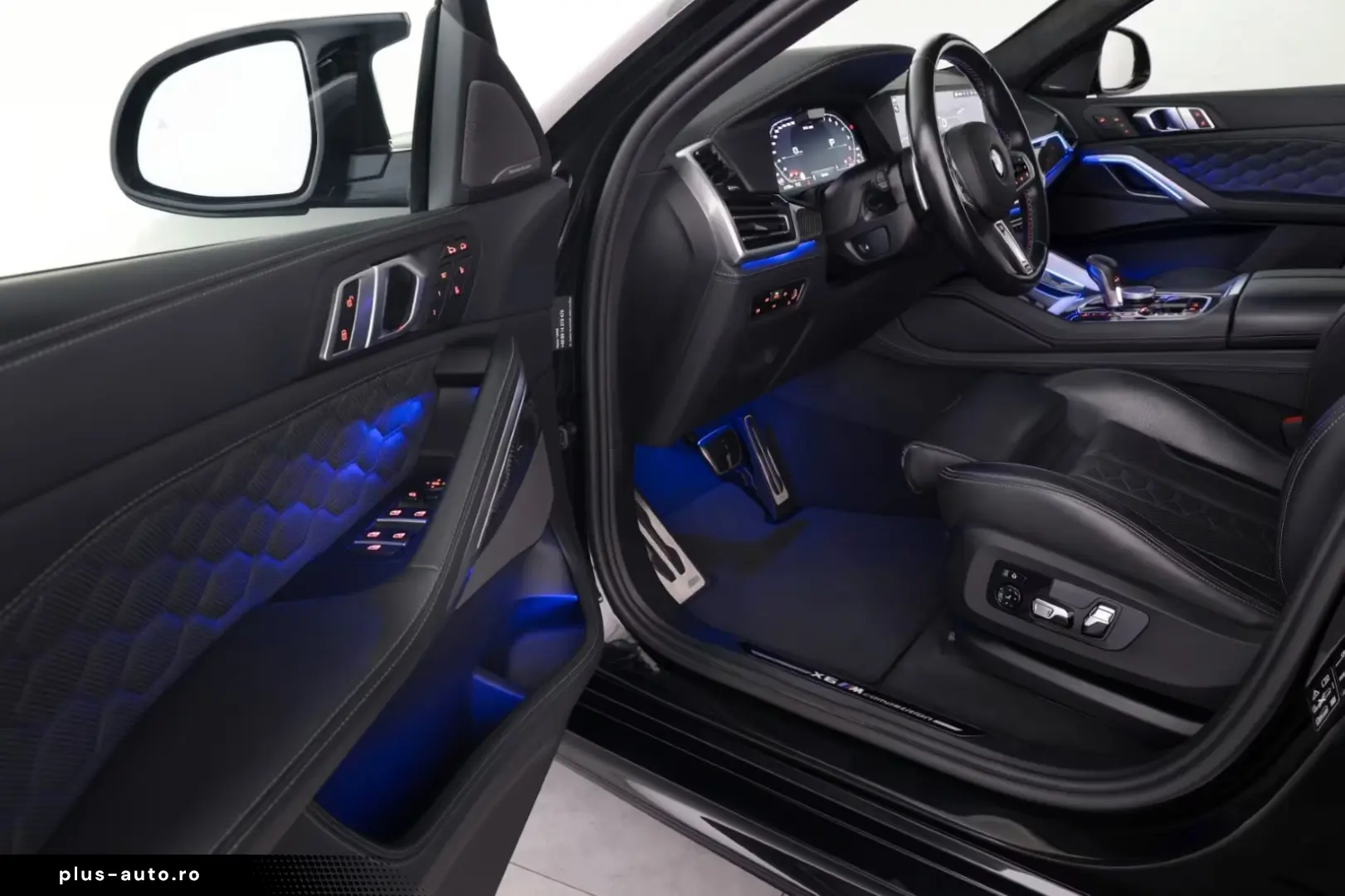 BMW X6 M Competition Sky Lounge Carbon Soft AHK TV