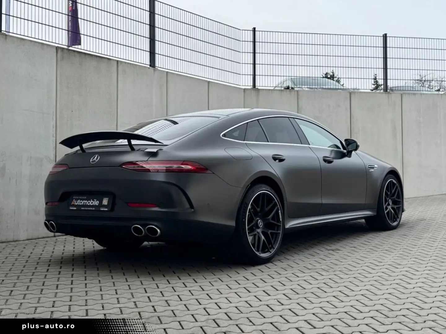 MERCEDES-BENZ AMG GT43
