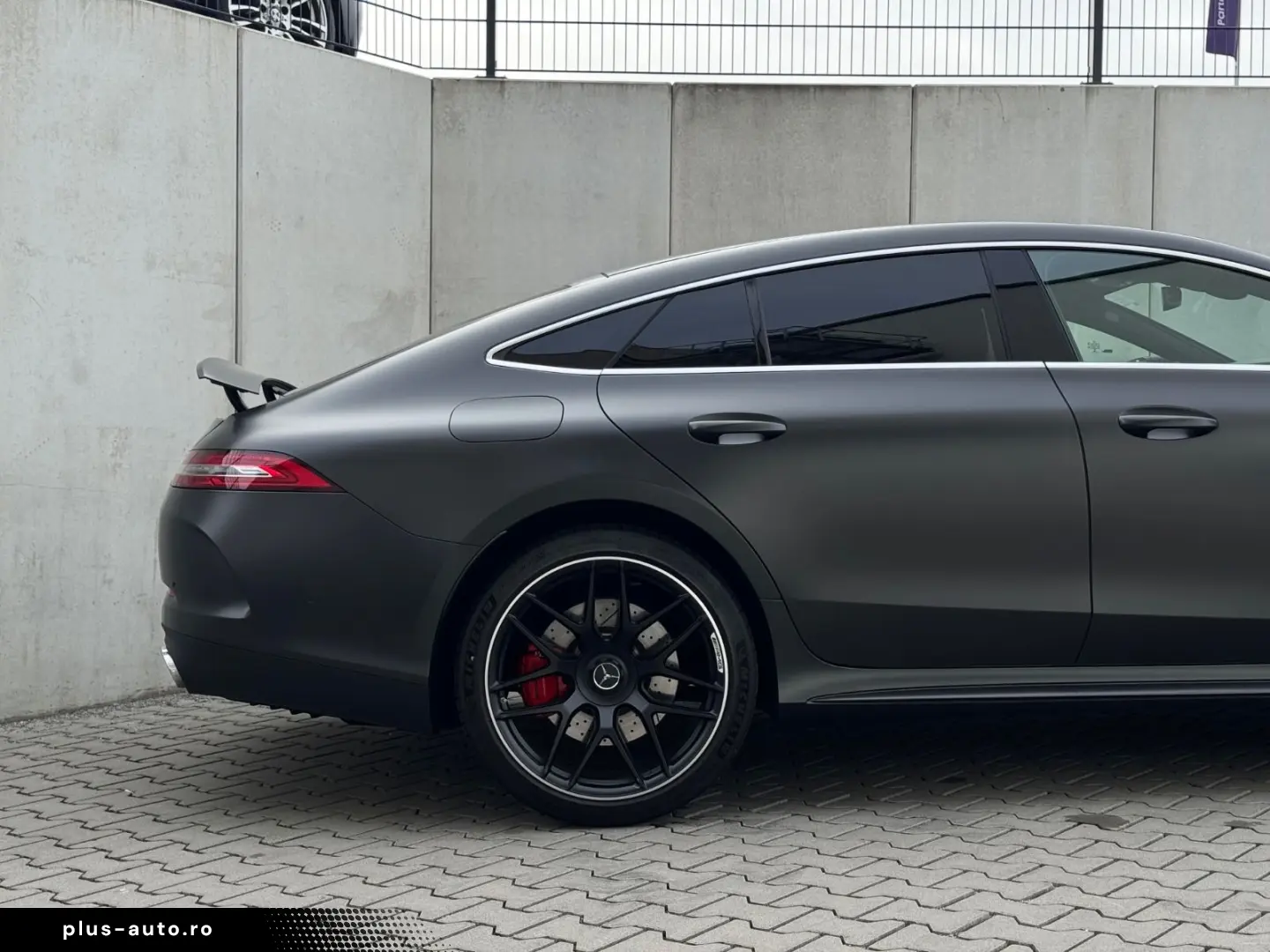 MERCEDES-BENZ AMG GT43