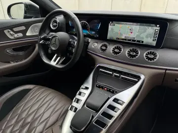 MERCEDES-BENZ AMG GT43