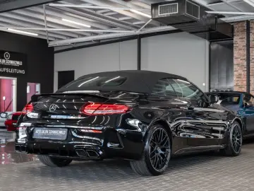 MERCEDES-BENZ C63S Cabrio AMG KERAMIK NIGHT-PAKET BURMESTER