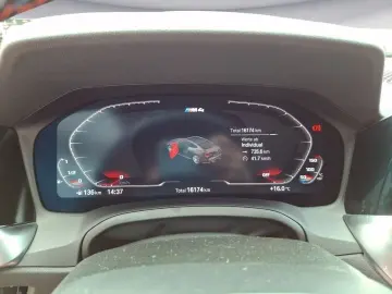 BMW M4 Competition Innovationsp. M Drivers Package