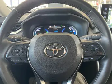 TOYOTA RAV 4 2.5 4x2 Hybrid Comfort  AHK CAM Navi PDC