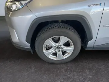 TOYOTA RAV 4 2.5 4x2 Hybrid Comfort  AHK CAM Navi PDC