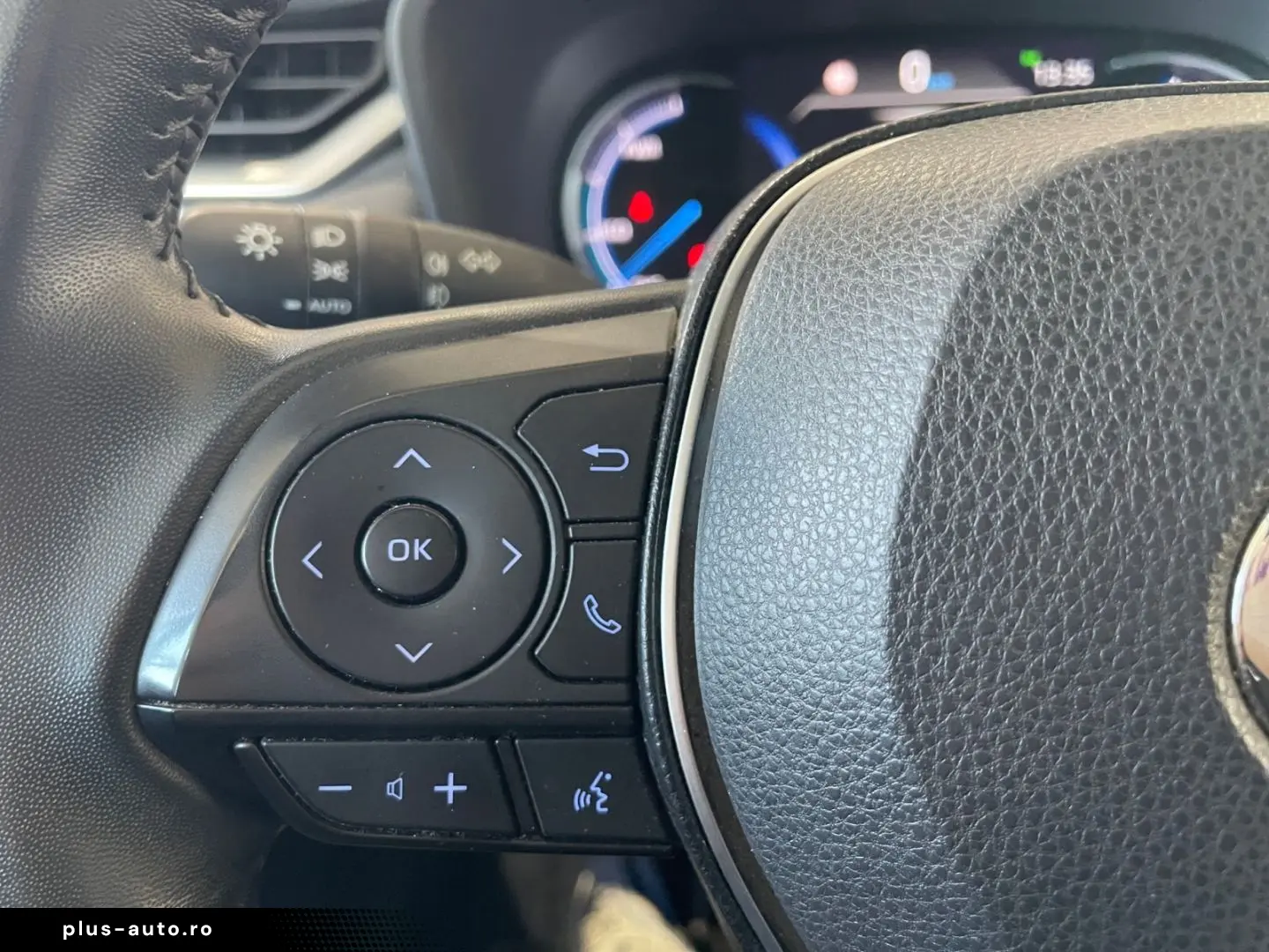 TOYOTA RAV 4 2.5 4x2 Hybrid Comfort  AHK CAM Navi PDC