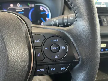 TOYOTA RAV 4 2.5 4x2 Hybrid Comfort  AHK CAM Navi PDC