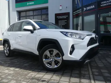 TOYOTA RAV 4 Hybrid 4x2 Team LED KAM PDC SHZ