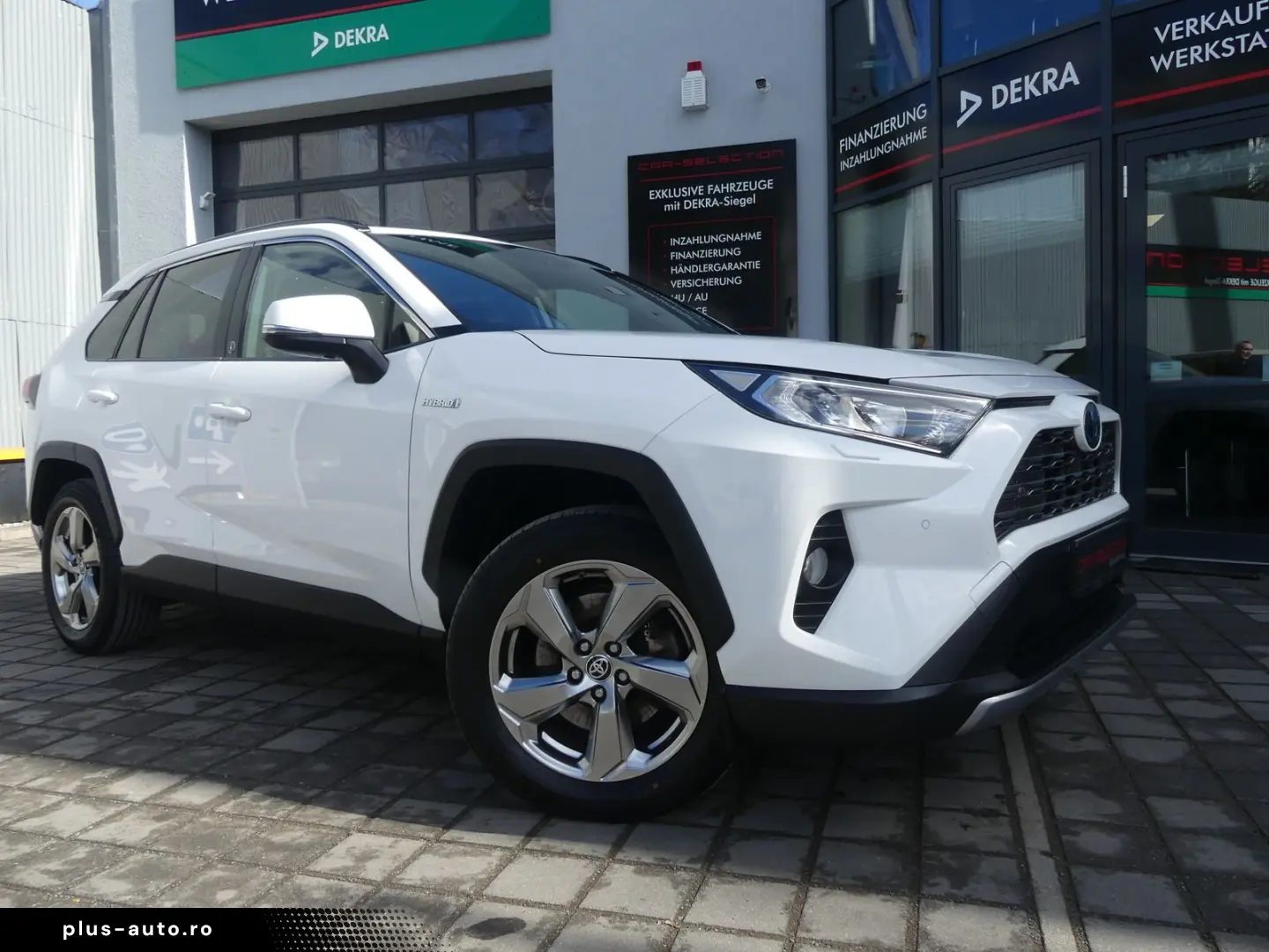 TOYOTA RAV 4 Hybrid 4x2 Team LED KAM PDC SHZ