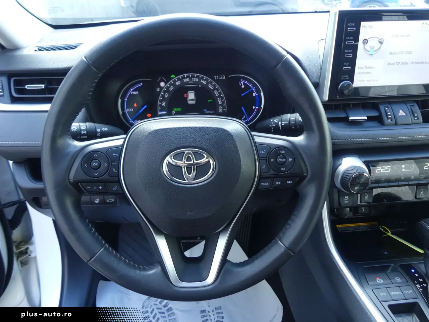 TOYOTA RAV 4 Hybrid 4x2 Team LED KAM PDC SHZ