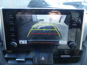 TOYOTA RAV 4 Hybrid 4x2 Team LED KAM PDC SHZ