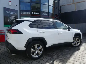 TOYOTA RAV 4 Hybrid 4x2 Team LED KAM PDC SHZ