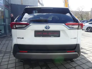 TOYOTA RAV 4 Hybrid 4x2 Team LED KAM PDC SHZ