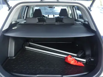 TOYOTA RAV 4 Hybrid 4x2 Team LED KAM PDC SHZ