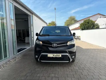 TOYOTA Proace Verso 2.0 D Autom L2 Navi 9Sitze PDC