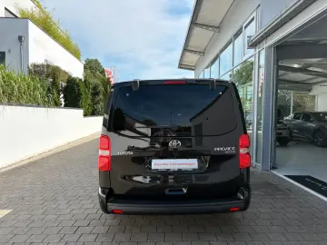 TOYOTA Proace Verso 2.0 D Autom L2 Navi 9Sitze PDC