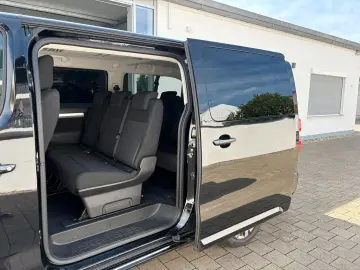 TOYOTA Proace Verso 2.0 D Autom L2 Navi 9Sitze PDC