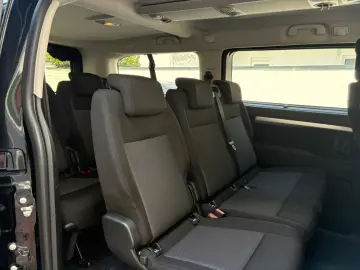 TOYOTA Proace Verso 2.0 D Autom L2 Navi 9Sitze PDC