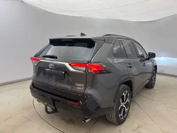 Toyota RAV4 - Plug in hybrid - Tractiune integrala