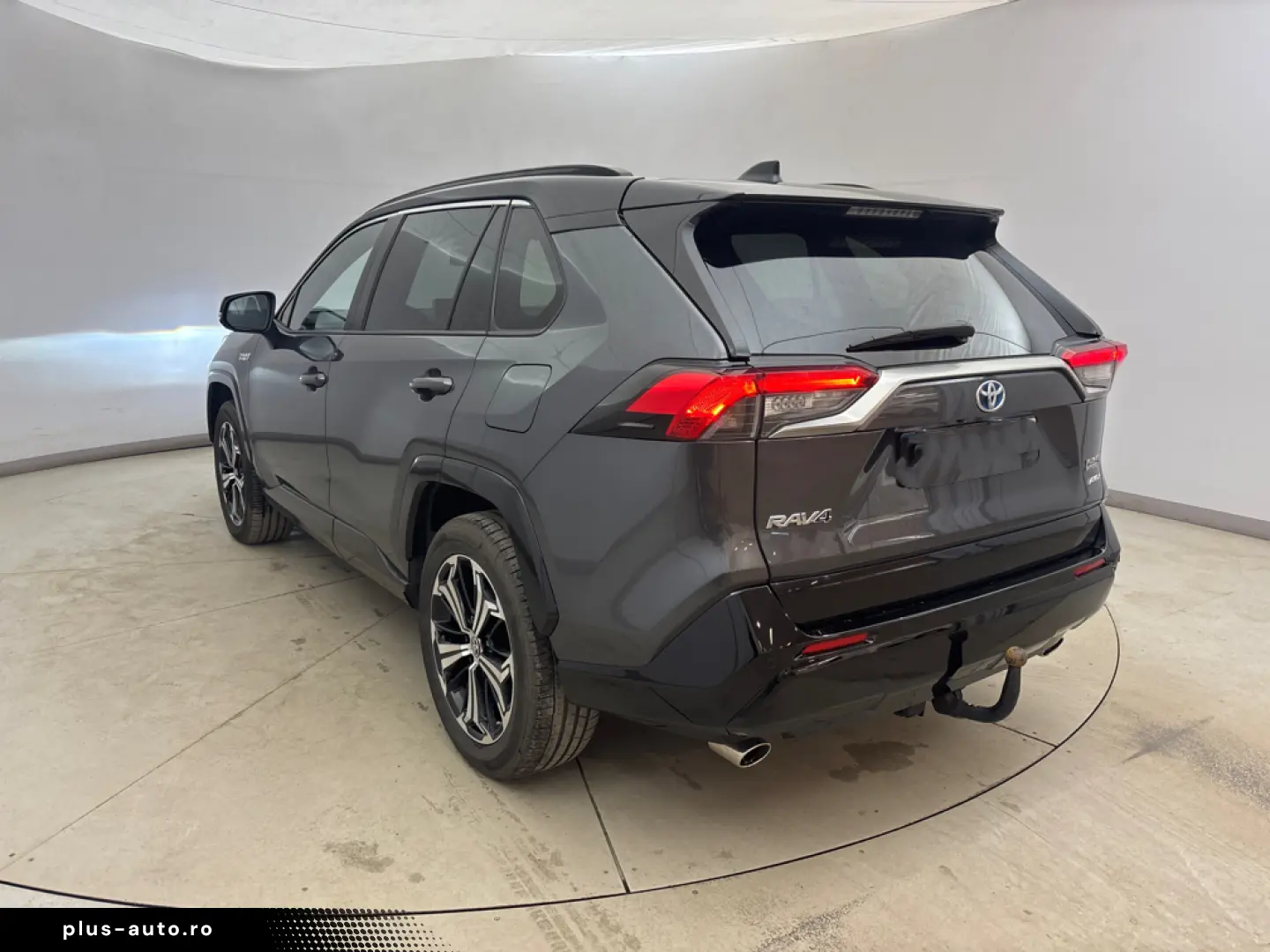 Toyota RAV4 - Plug in hybrid - Tractiune integrala