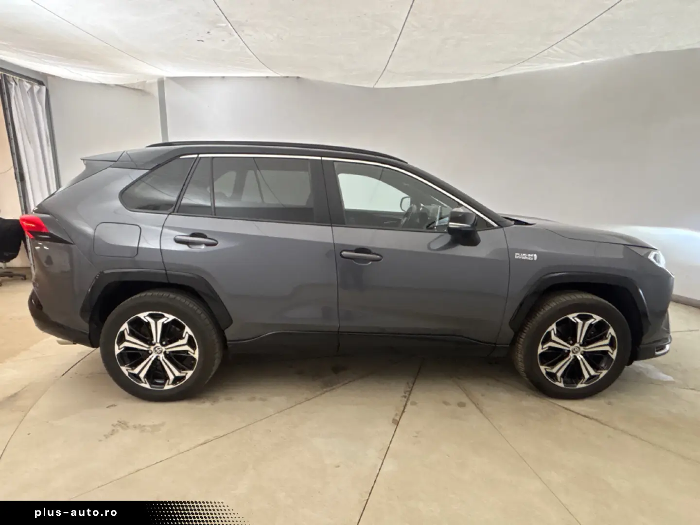 Toyota RAV4 - Plug in hybrid - Tractiune integrala