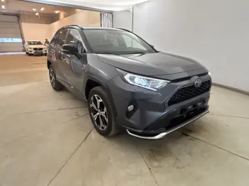 Toyota RAV4 - Plug in hybrid - Tractiune integrala