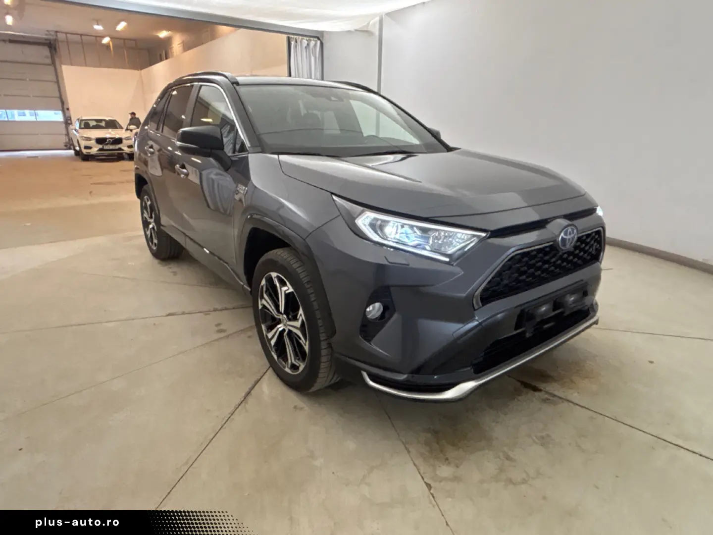Toyota RAV4 - Plug in hybrid - Tractiune integrala