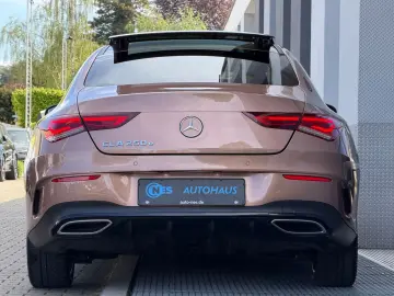 MERCEDES-BENZ CLA 250e AMG PANORAMA KAMERA NIGHT PAKET