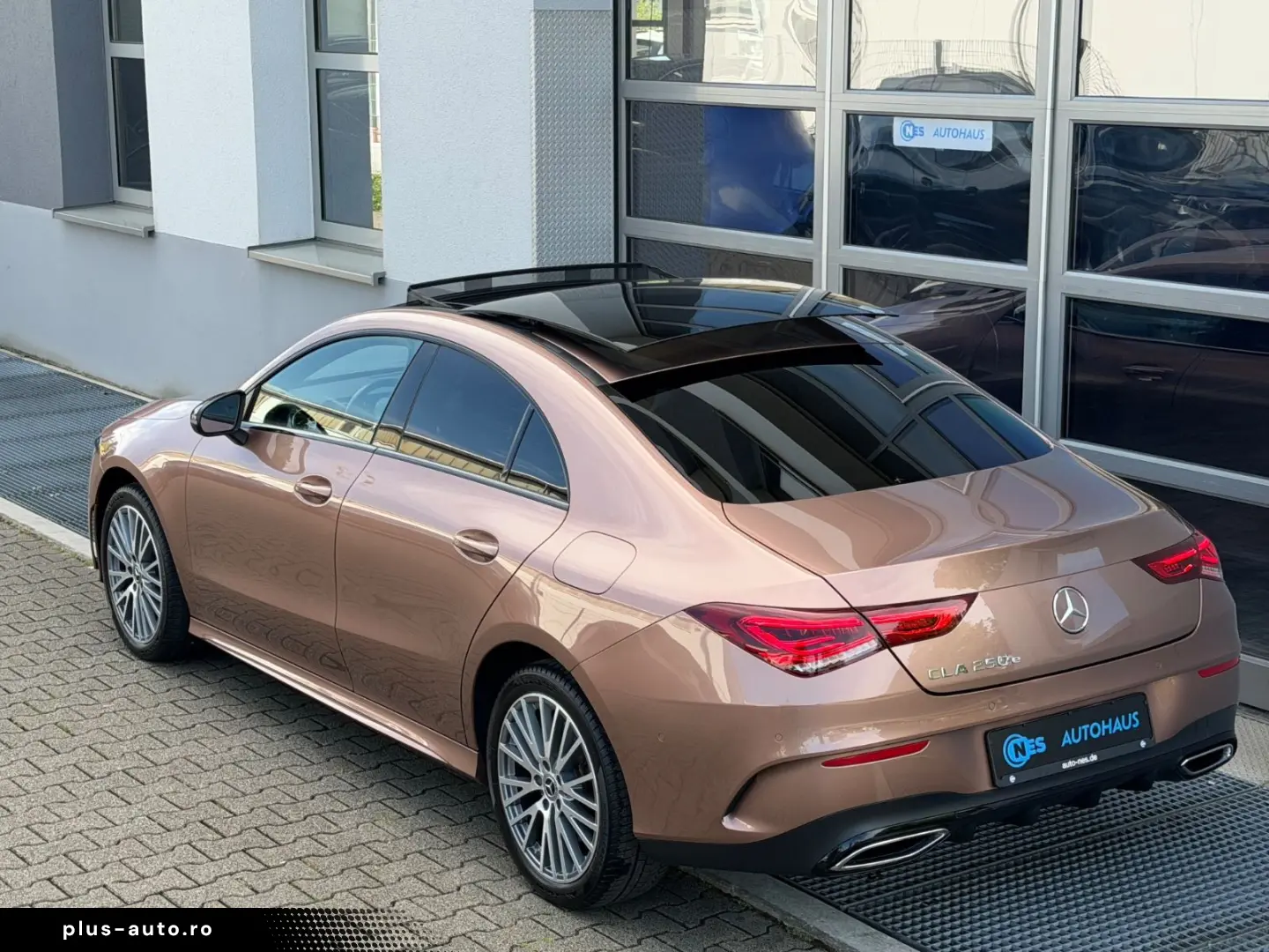 MERCEDES-BENZ CLA 250e AMG PANORAMA KAMERA NIGHT PAKET