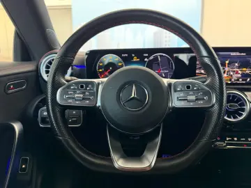 MERCEDES-BENZ CLA 250e AMG PANORAMA KAMERA NIGHT PAKET