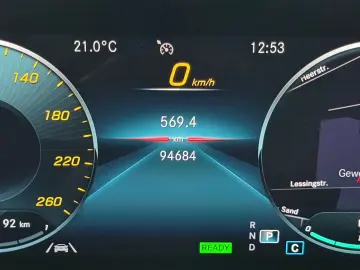 MERCEDES-BENZ CLA 250e AMG PANORAMA KAMERA NIGHT PAKET