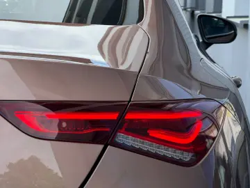MERCEDES-BENZ CLA 250e AMG PANORAMA KAMERA NIGHT PAKET