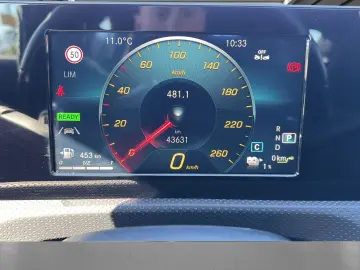 MERCEDES-BENZ CLA 250 e Multibeam LED PANP Burmester