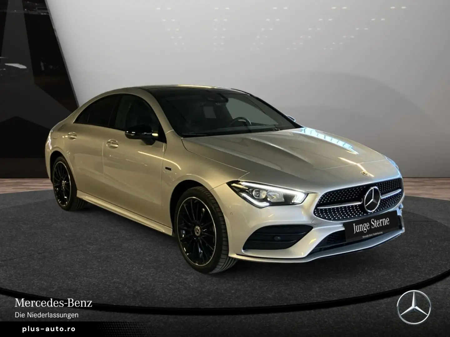 MERCEDES-BENZ CLA250e Cp AMG Night Dist Pano LED BurmAmbi
