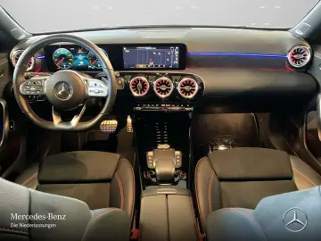 MERCEDES-BENZ CLA250e Cp AMG Night Dist Pano LED BurmAmbi