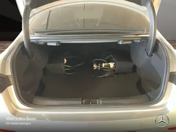 MERCEDES-BENZ CLA250e Cp AMG Night Dist Pano LED BurmAmbi