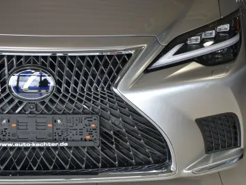 LEXUS LS 500h Luxury Line AWD