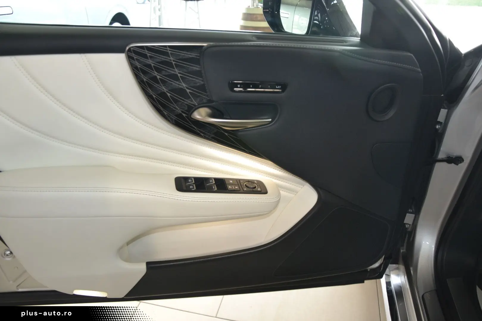 LEXUS LS 500h Luxury Line AWD
