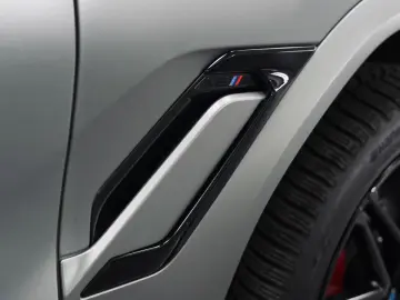 BMW X6 M Competition Drivers 360 Carbon B&W Massage