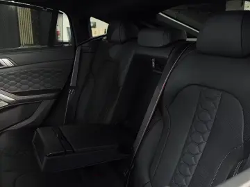BMW X6 M Competition Drivers 360 Carbon B&W Massage