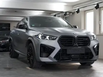 BMW X6 M Competition Drivers 360 Carbon B&W Massage