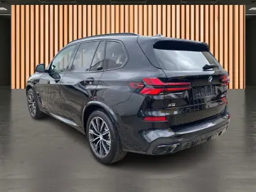 BMW X5 M60 i xDrive NP 143.000€ HeadUp M