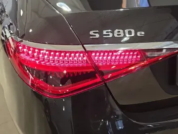 MERCEDES-BENZ S 580 e EXCLUSIV-P. PANO HA-LENKUNG MBUX-HIGH